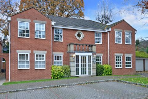 2 bedroom apartment for sale, Frimley, Surrey