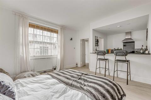 Studio for sale, Holland Park Avenue, London W11