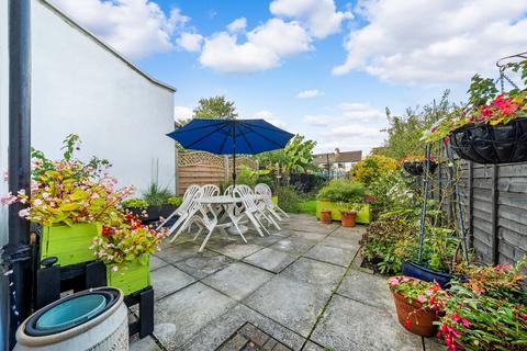 3 bedroom terraced house for sale, Hackbridge Road, Wallington