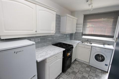 2 bedroom terraced house to rent, Waukglen Place, Darnley G53