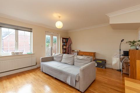 3 bedroom semi-detached house for sale, The Avenue, Kennington