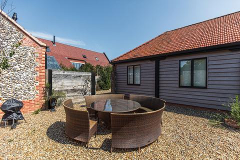 4 bedroom barn conversion for sale, Wighton