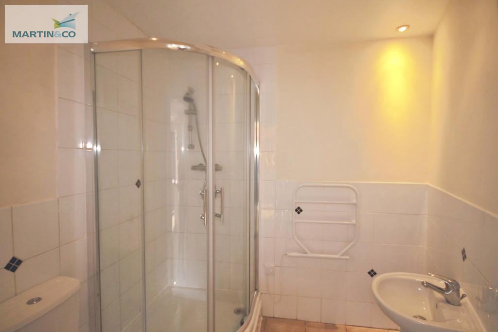 Fca13d9b-Crouch 20bathroom (1)