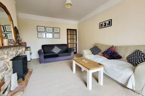 2 bedroom flat for sale, Market Place, Colyton