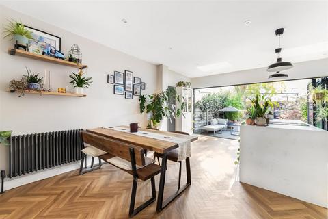 19 Biddulph Road, South Croydon, CR2 6QA