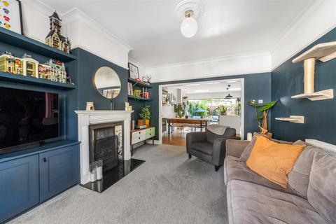 19 Biddulph Road, South Croydon, CR2 6QA