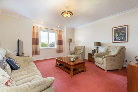 17 Canberra Court Braidpark Drive, Giffnock, Glasgow, G46 6NS