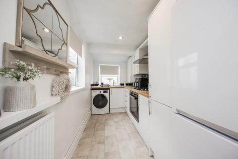 2 bedroom terraced house for sale, Taylor Street, Southborough