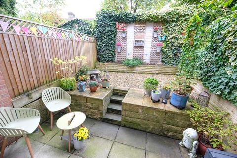 2 bedroom terraced house for sale, New Road, Orpington