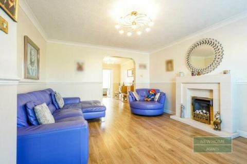 4 bedroom detached house for sale, Farnborough Grove, Halewood, Liverpool