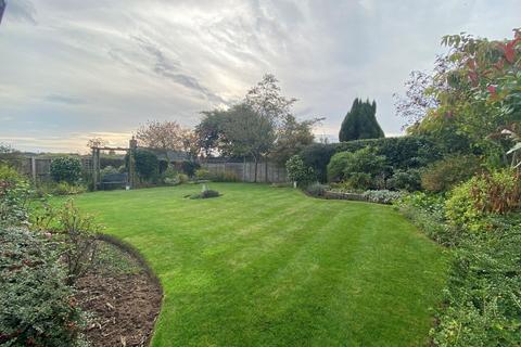 3 bedroom detached bungalow for sale, Friary Avenue, Abbots Bromley