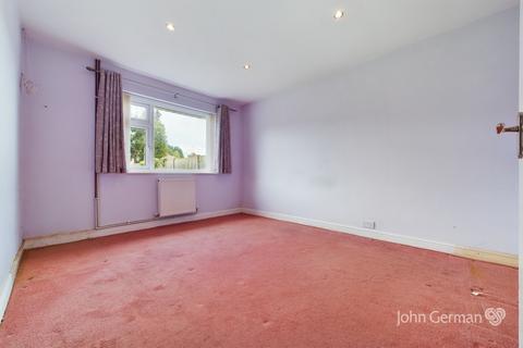 22 Ashford Road, Burton-on-trent, DE13 0QG