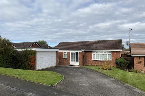 3 bedroom detached bungalow for sale, Meadow View, Rolleston-on-Dove