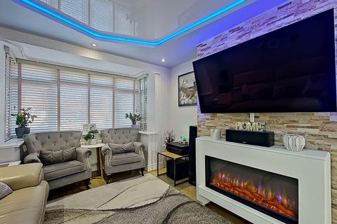 4 bedroom detached house for sale, Milesbush Avenue, Birmingham B36