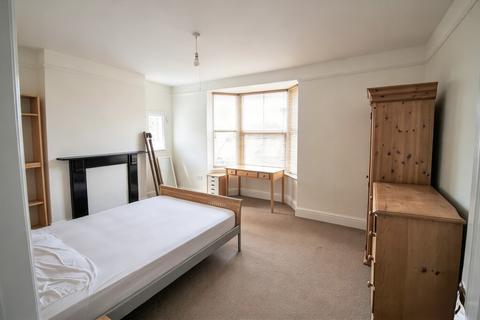 5 bedroom end of terrace house to rent, Oxford Road, Exeter EX4