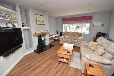 3 bedroom detached house for sale, Runsell Close, Danbury