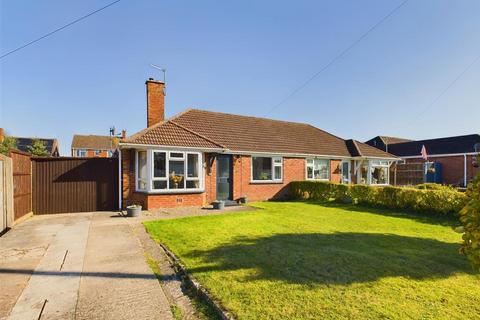 2 bedroom semi-detached bungalow for sale, Oxstalls Drive, Longlevens, Gloucester