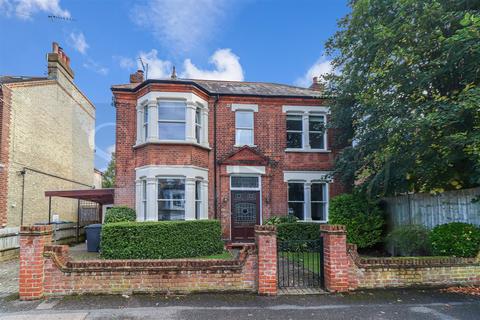 4 bedroom detached house for sale, Hadley Road, Barnet EN5