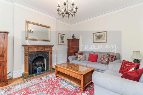 4 bedroom detached house for sale, Hadley Road, Barnet EN5