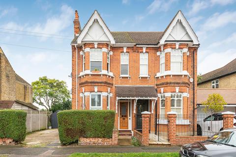 2 bedroom maisonette for sale, Penton Avenue, Staines-upon-Thames, TW18