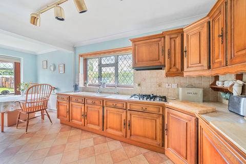 3 bedroom bungalow for sale, Ewhurst Road, Cranleigh, GU6