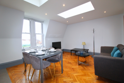 2 bedroom flat for sale, Comeragh Road, London