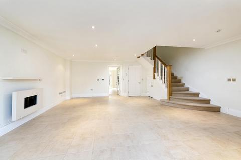 5 bedroom house to rent, Varley Drive, Richmond Lock, Twickenham