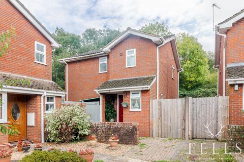 3 bedroom detached house for sale, Audemer Court, Ringwood BH24