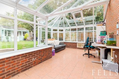 3 bedroom detached house for sale, Audemer Court, Ringwood BH24