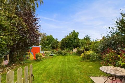 3 bedroom detached house for sale, Newlands Road, Christchurch BH23