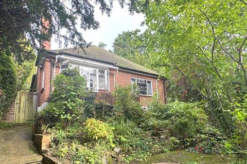 14 Kingsdown Avenue, South Croydon, CR2 6QF