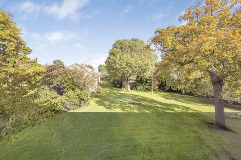 2, Embassy Court Lansdown Road, Sidcup, DA14 4EW