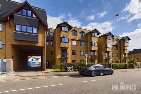 1 bedroom retirement property for sale, Meridian Court, North Road, Cardiff CF14 3BF