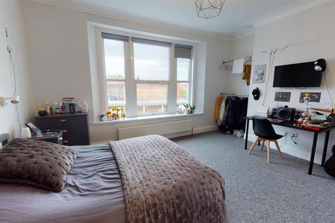 8 bedroom house to rent, Fishponds Road, Bristol BS5