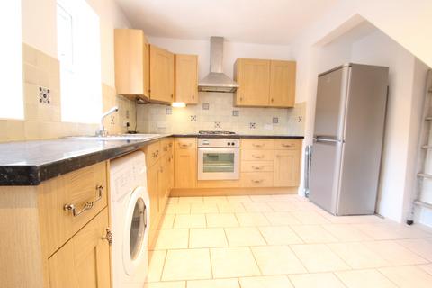 2 bedroom terraced house to rent, Westcott