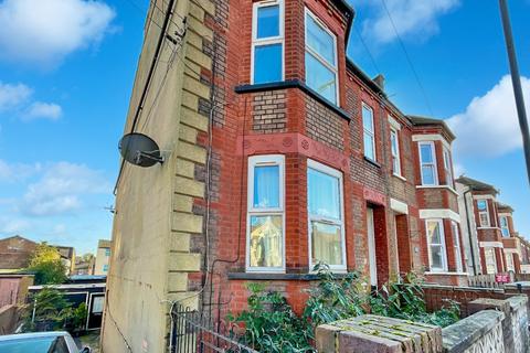 1 bedroom maisonette for sale, Clarendon Road, Luton, Bedfordshire, LU2 7PJ