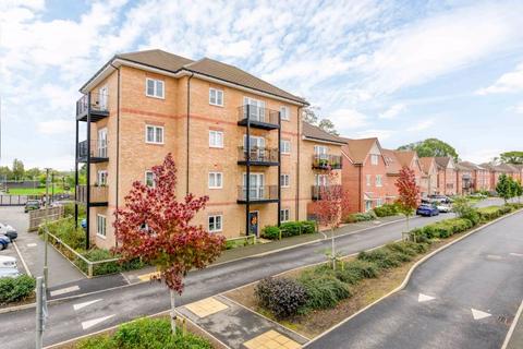 1 bedroom apartment for sale, Bell Farm Way, Hersham, Walton on Thames.