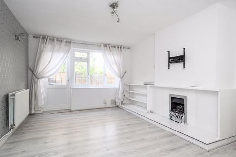 2 bedroom property for sale, Brunswick Close, Walton on Thames