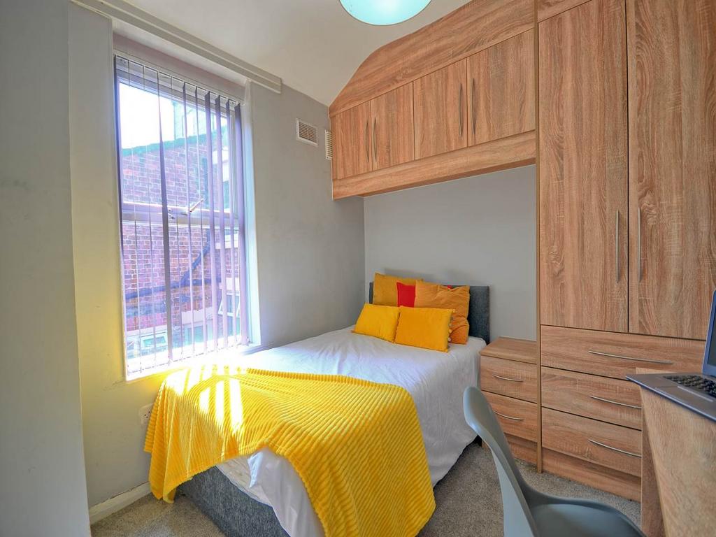 Bed 4
