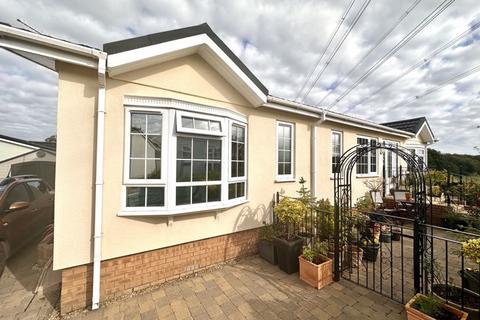 2 bedroom detached bungalow for sale, Wickham Court, Fareham PO17