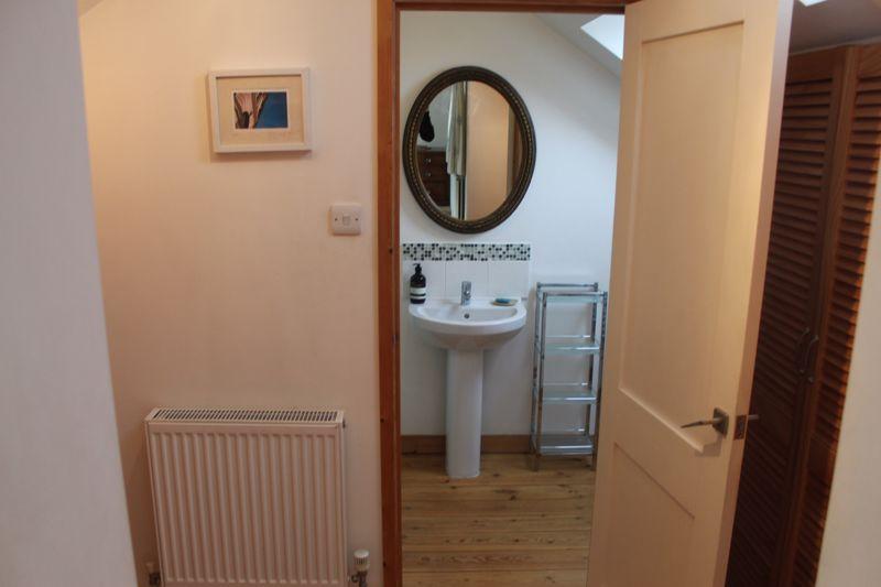 Photo 32