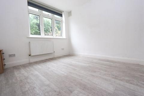 1 bedroom flat to rent, Salisbury Road, Haringey N4