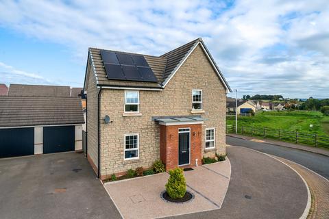 4 bedroom detached house for sale, Greystone Walk, Cullompton, Devon, EX15