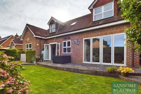 4 bedroom detached house for sale, Newtown, Tadley, Hampshire, RG26