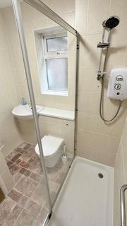 26 Huxley Close, Uxbridge, UB8 3PG
