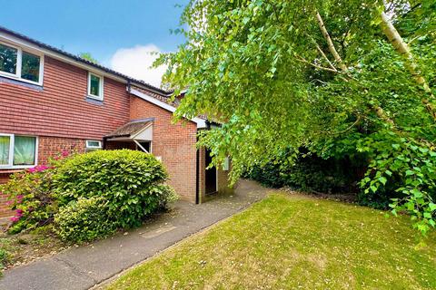 1 bedroom maisonette for sale, Huxley Close, Uxbridge UB8