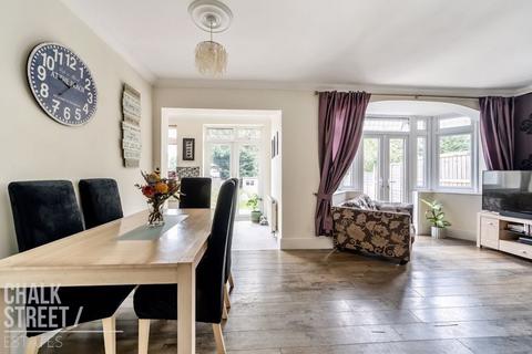 4 bedroom end of terrace house for sale, Hacton Lane, Hornchurch, RM12