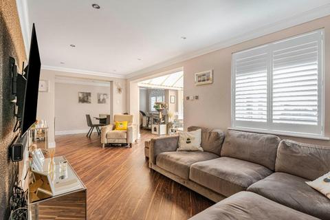 5 Shepherds Close, Orpington, BR6 9UB