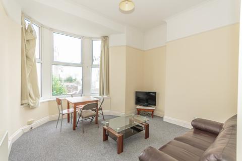 2 bedroom apartment to rent, 1 Sutherland Road, F3