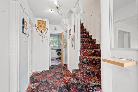 15 Mawson Close, London, SW20 9PA